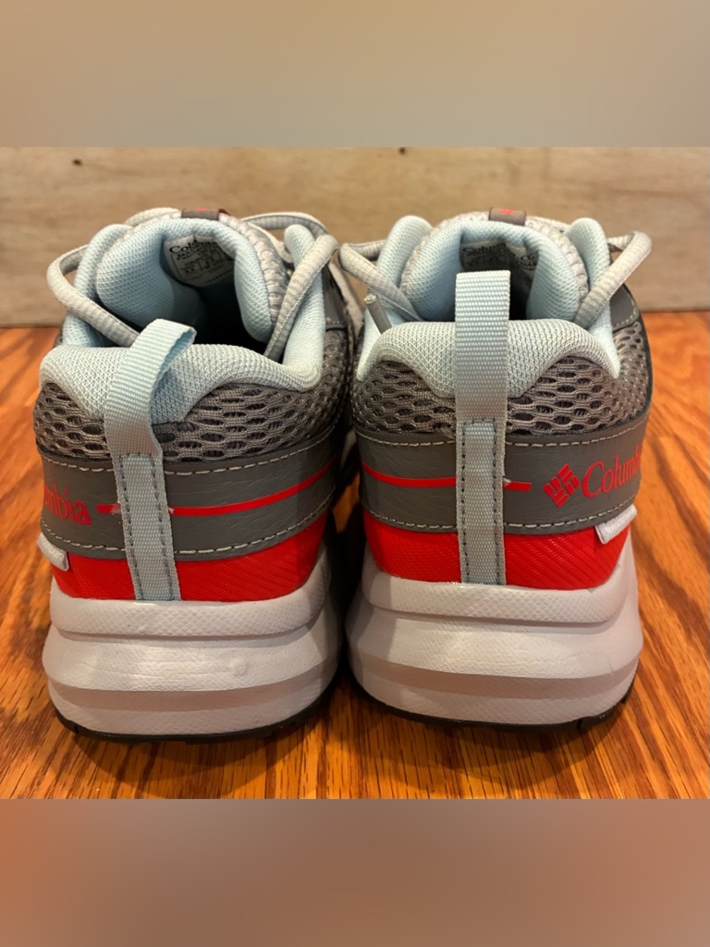 Columbia Women’s Waterproof Trail Sneakers Gray Red Mesh Hiking Shoes Size 8.5 - Picture 7 of 11